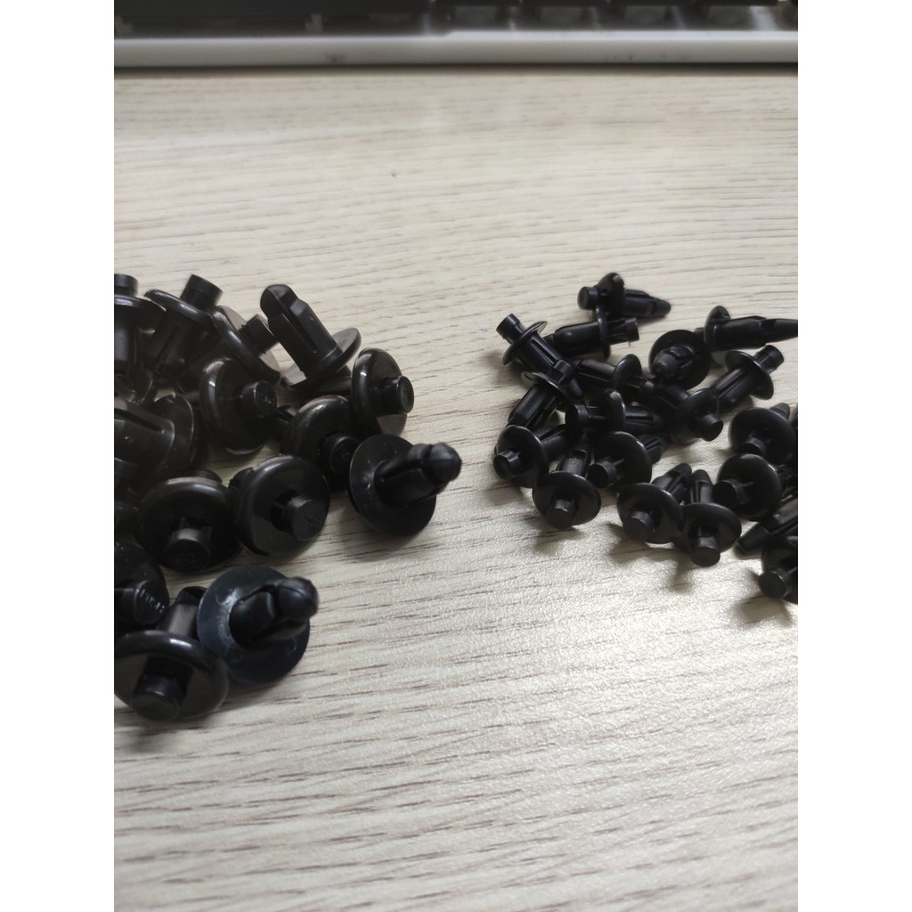 Giá sỉ_Ốc nhựa bấm dàn áo 6ly