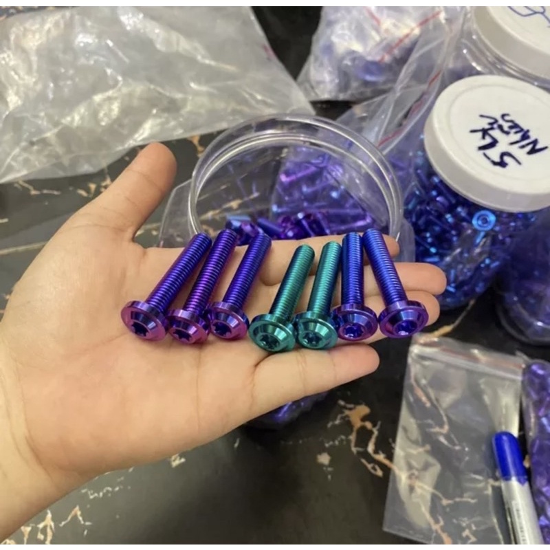 Ốc TITAN 8li40 DÙ DÀY gắn treo bô , gidong , phuộc , nhớt láp tay ga ... thông dụng cực đẹp trang trí xe máy