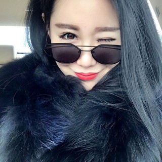 Kính mát hình mắt mèo gọng sắt