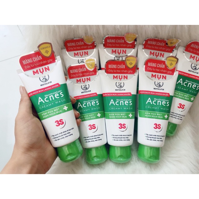 Acnes sữa rửa mặt ngăn ngừ mụn 100g .