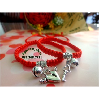 Vòng tay chỉ đỏ đôi ổ khoá chìa khoá