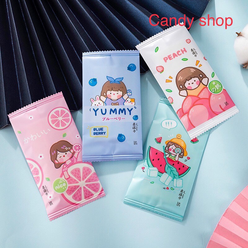 Khăn giấy ướt gói vuông