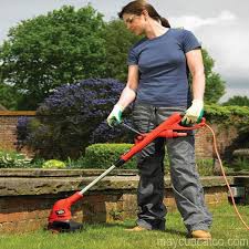 530W Máy cắt cỏ cầm tay Black and Decker GL5530