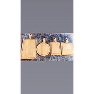 Thớt gỗ cao su decor nhà bếp có tay cầm WoodHouse
