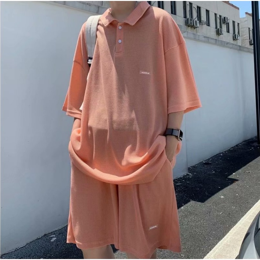 Xu hướng phiên bản Hàn Quốc áo phông nam phù hợp với cổ áo rộng rãi gấp lại cổ áo nam quần short ngắn tay nam áo sơ mi nam polo đồng màu bộ đồ thể thao