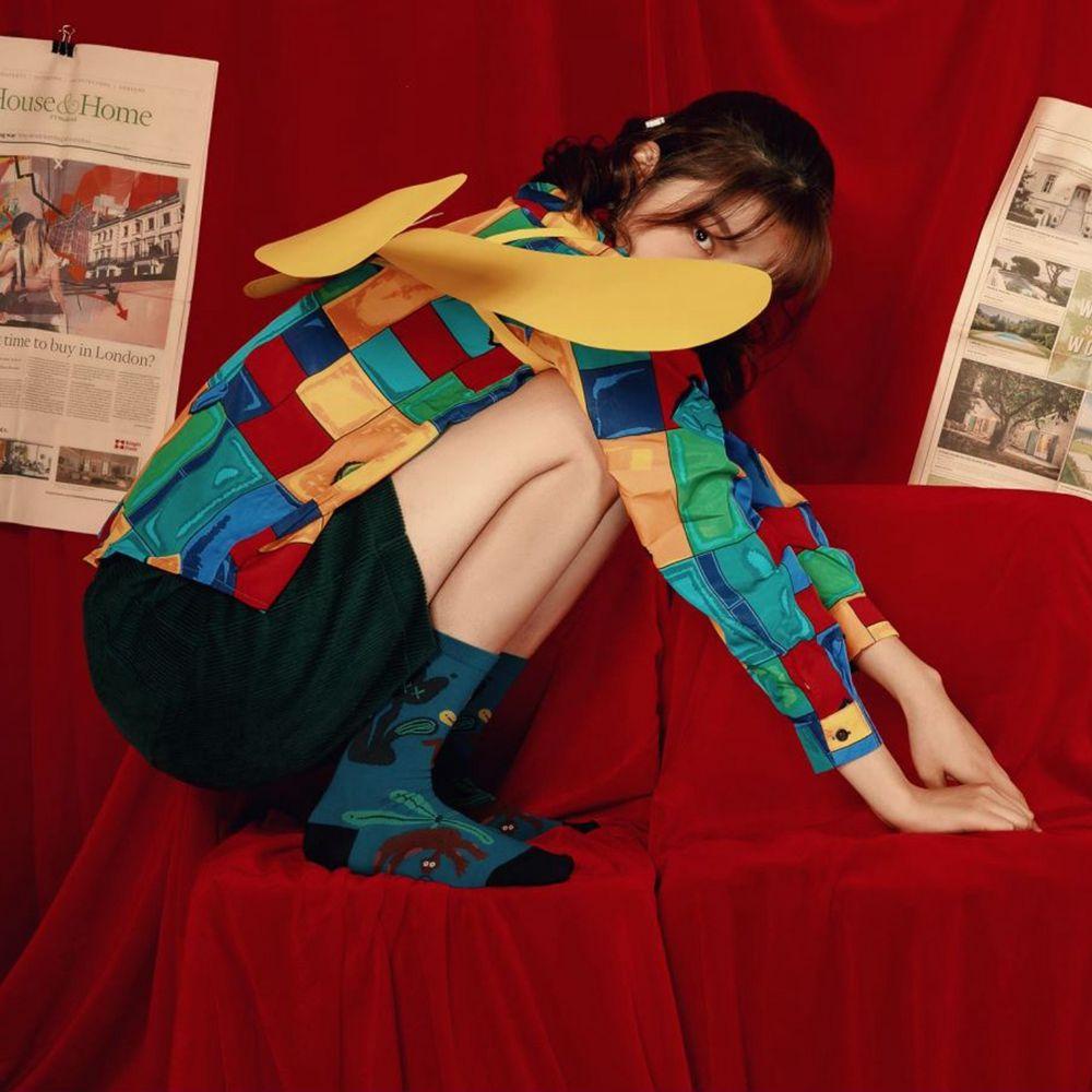 Vớ Cổ Cao Thoáng Khí Thấm Hút Mồ Hôi In Họa Tiết Graffiti Phong Cách Phương Tây Cho Nam