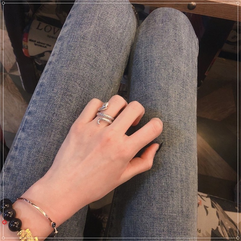 Nhẫn đeo tay hình rắn cá tính sành điệu cho nam và nữ