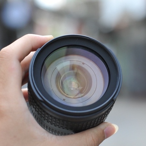 Ống kính máy ảnh Nikon 18-70mm G ED