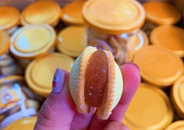 75k hủ 350gr Bánh Sò Khóm Thái Lan