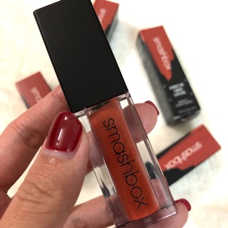 Son Smashbox màu Out Loud