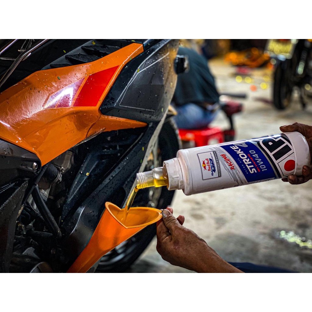 Combo 3 chai nhớt xe đua tổng hợp 100% gốc Ester 4T Ipone Stroke 4 Racing (1L) + 1 Engine Cleaner (300ml)