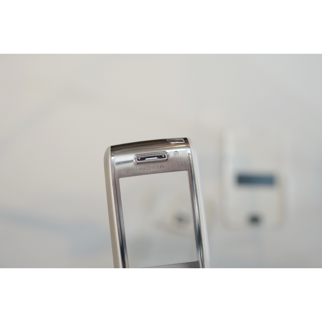 NOKIA E65