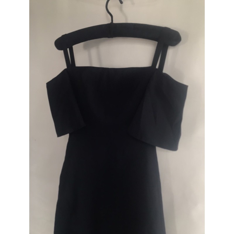 Đầm Elise đen Trễ vai sz xs