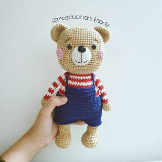 Gấu mặc quần yếm cho bé ôm ngủ/ MeeDousHandmade