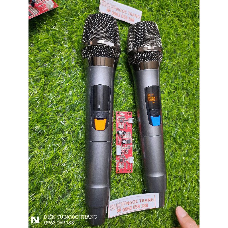 Micro Không Dây Cho Loa Kéo Sóng UHF Sét Tần Số Sịn Sò - Hàng Mới Về