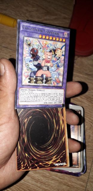 Hộp 41 thẻ bài Yugi oh bằng giấy bóng cứng có tem bạc