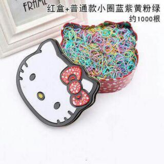 Chun buộc tóc cho bé