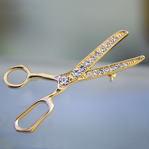 Ghim gài áo hình kéo đính đá xinh xắn