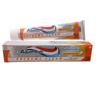 Kem đánh răng AquaFresh Whitening Action 158.7gr