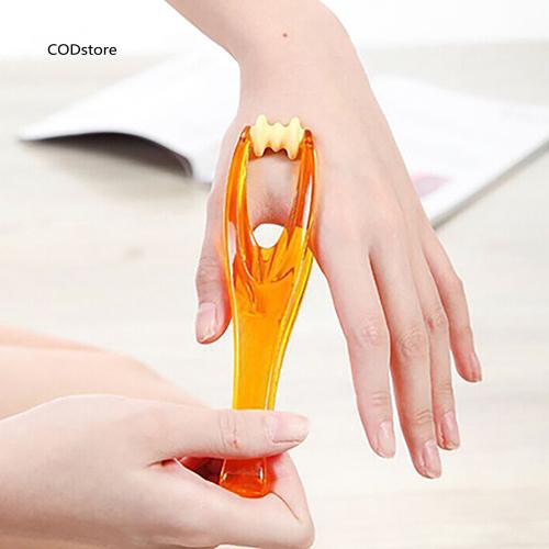 Kẹp massage khớp ngón tay 2 con lăn giúp lưu thông và tuần hoàn máu