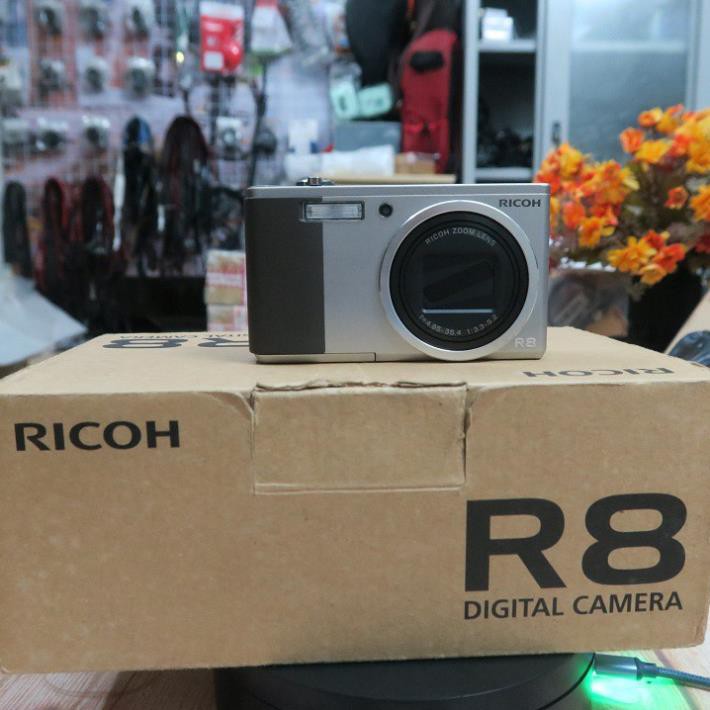 Máy ảnh Ricoh R8 fullbox đẹp xuất sắc