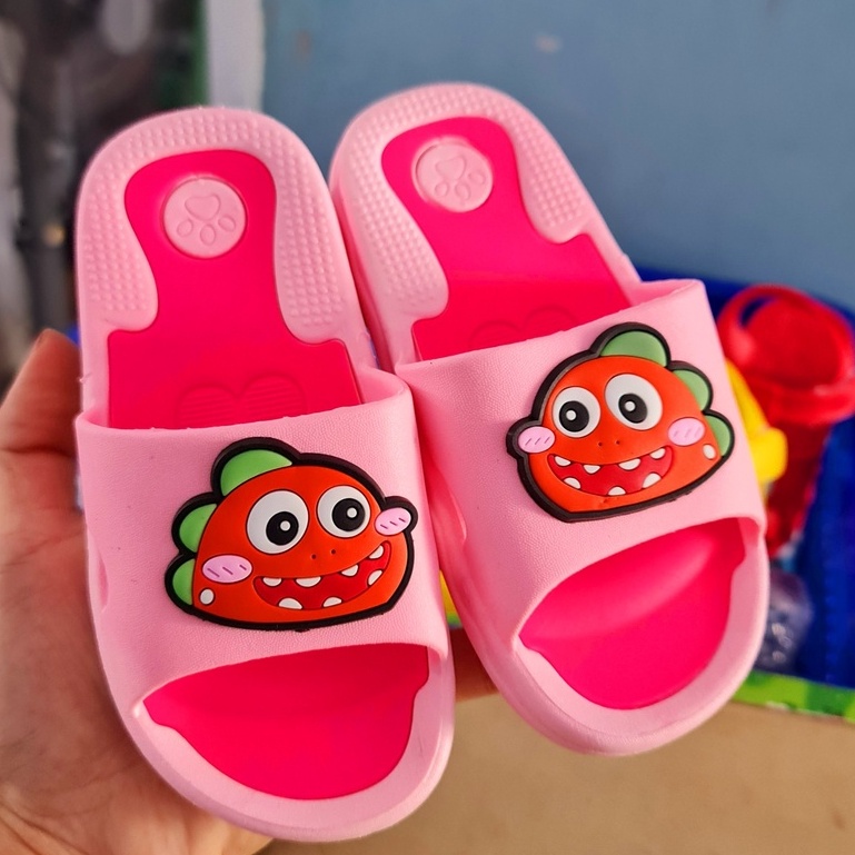 Dép bánh mì cho bé trai bé gái chất cao su siêu mềm hình cá sấu đỏ