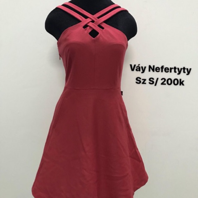 Thanh lý váy hãng Nefertyty, Eslise