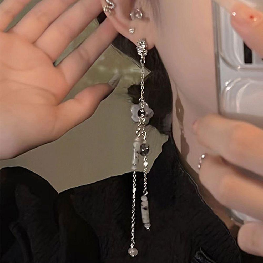 Khuyên Tai Lủng Lẳng Xỏ Hạt Hình Hoa Lá Phong Cách Trung Hoa Cho Nữ