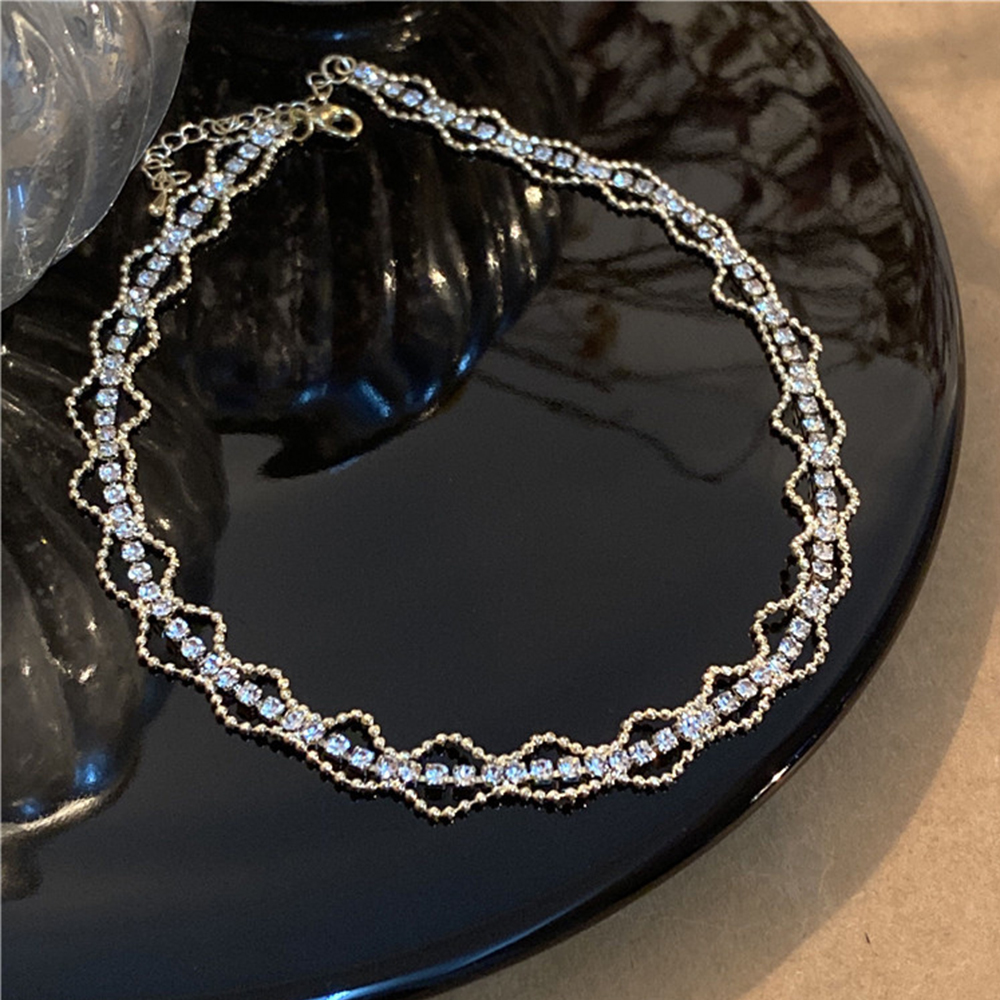 Vòng cổ choker mặt tròn thời trang dành cho nữ