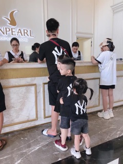 Áo NY trắng đen đồng phục