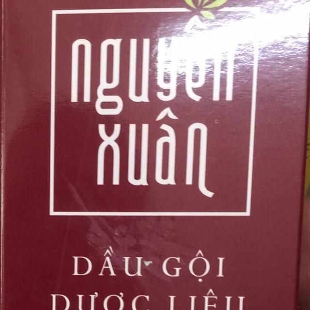 Dầu gội dược liệu Nguyên Xuân Đỏ