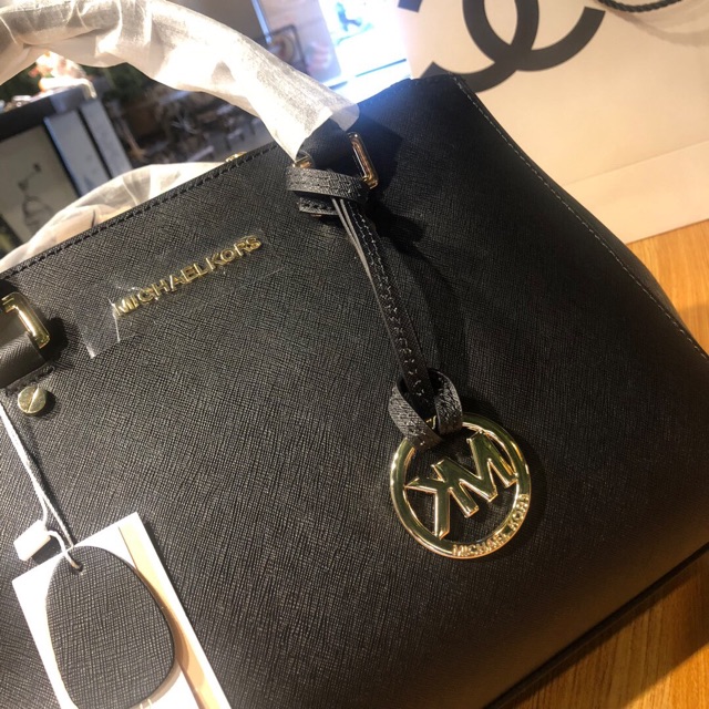 ✨Túi super MK Michael Kors da bò size to 32