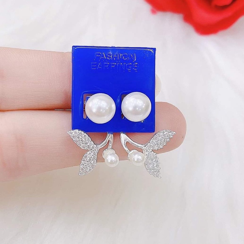 Khuyên tai bạc Van Jewelry V10731 Khuyên Mỹ Nhân Ngư chạm ngọc trắng xinh