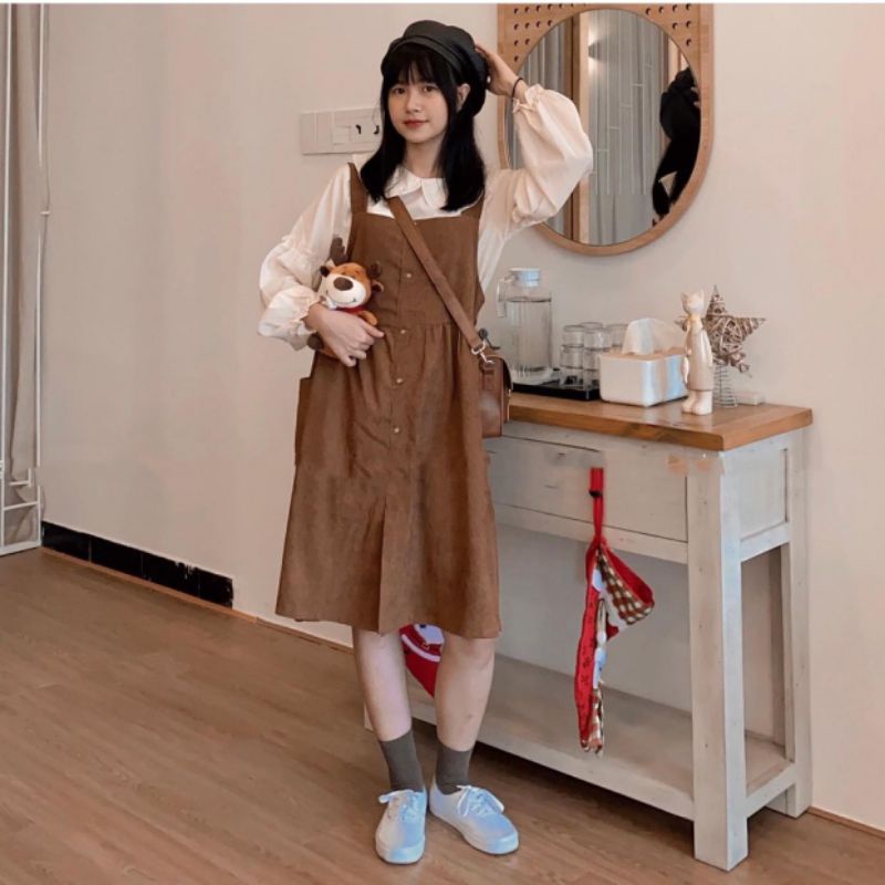 Set yếm nâu kèm áo sơ mi nude cổ sen dễ thương kèm ảnh thật
