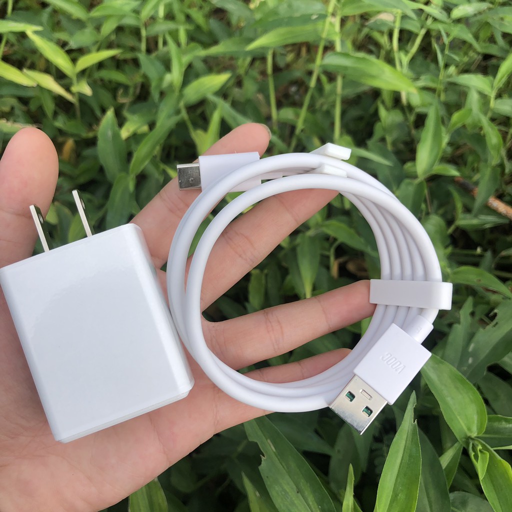 Sạc nhanh 18w Xiaomi chính hãng phù hợp cho nhiều loại điện thoại -samsung s8,s9,s10.... xiaomi ....(bảo hành 12 tháng)