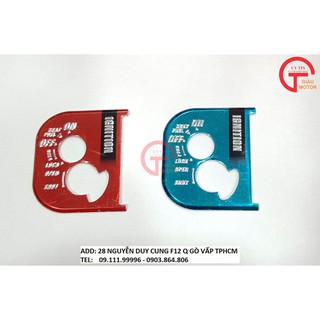 MIẾNG ỐP Ổ KHÓA CHO XE HONDA AIR BLADE ĐƠI 2012 TRỞ SAU MÀU XANH . ĐỎ.BẰNG NHÔM TINH SẢO, BỀN ĐẸP
