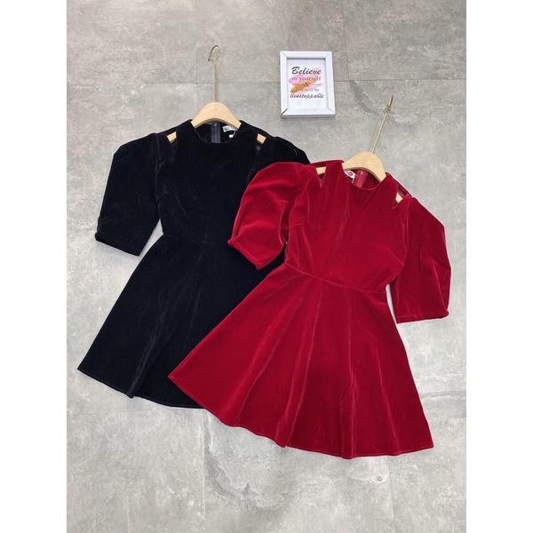 [THIẾT KẾ CAO CẤP]Váy nhung đỏ khoét ngực đỏ đen tay ngắn chữ A | BigBuy360 - bigbuy360.vn