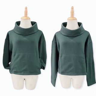 Áo thun cổ lọ xuất dư