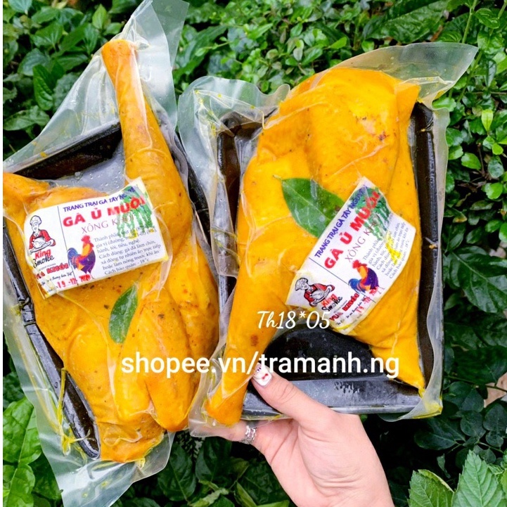 Gà Ủ Muối Hoa Tiêu vỉ nửa con