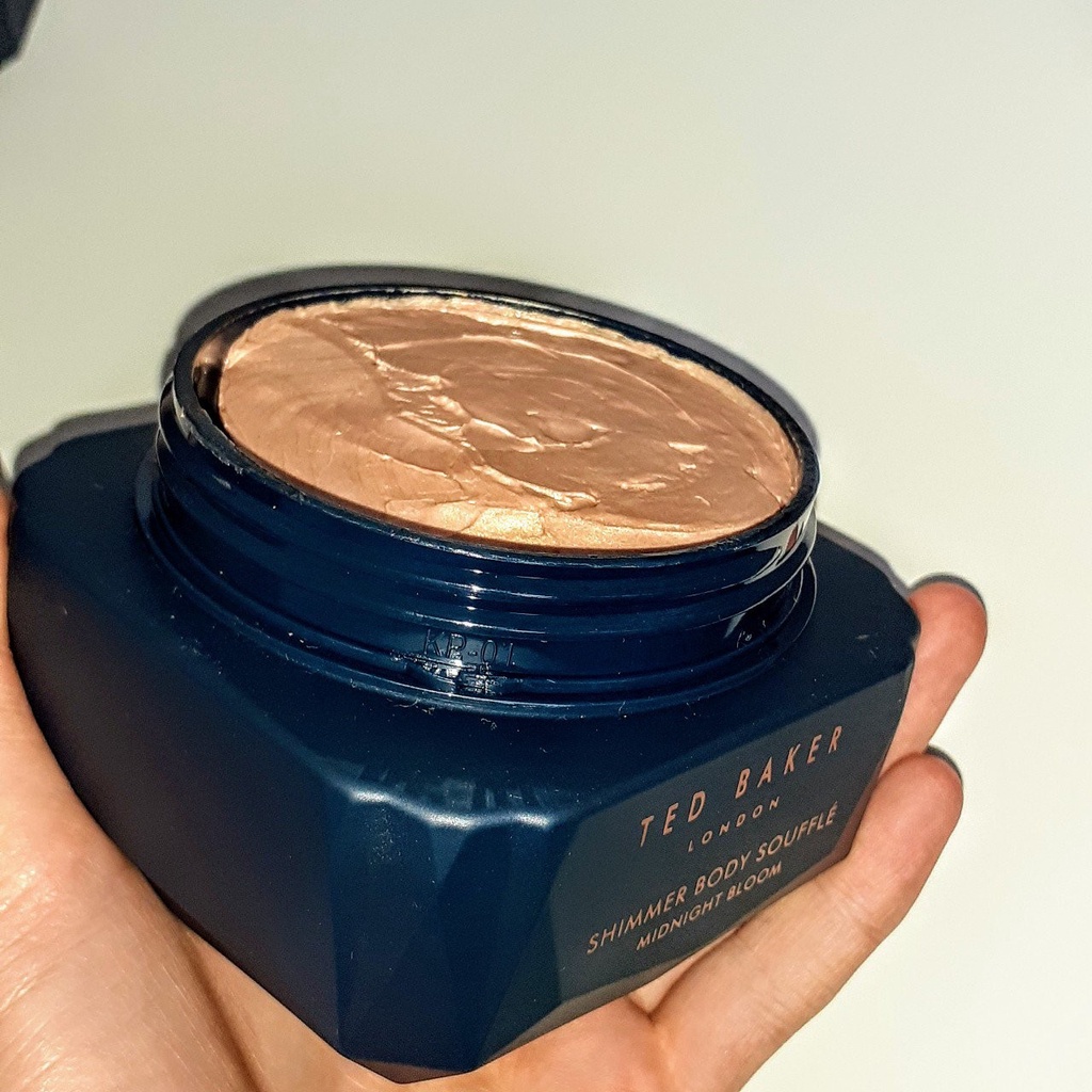 Dưỡng thể Ted Baker Midnight Bloom Shimmer Body Souffle 300ML | BigBuy360 - bigbuy360.vn