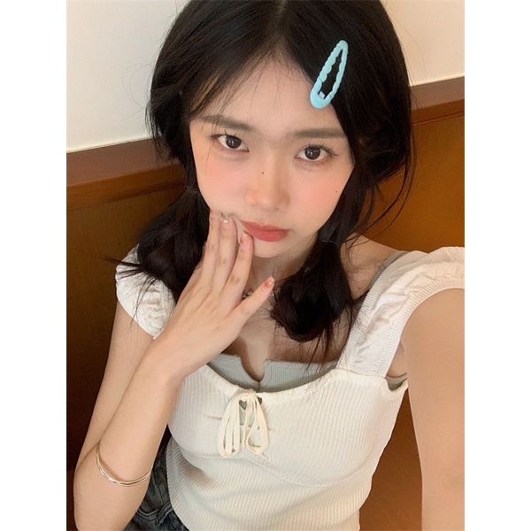 Áo croptop nhún ngực cộc tay phồng chất thun len gân co giãn màu trắng