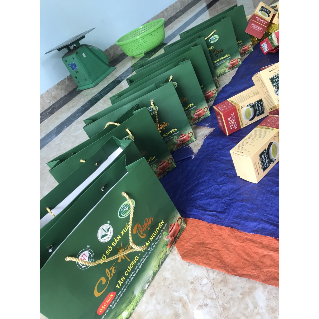 TÚI XÁCH ĐỰNG CHÈ BIẾU TẾT- ĐỰNG CHÈ THÁI NGUYÊN 1KG