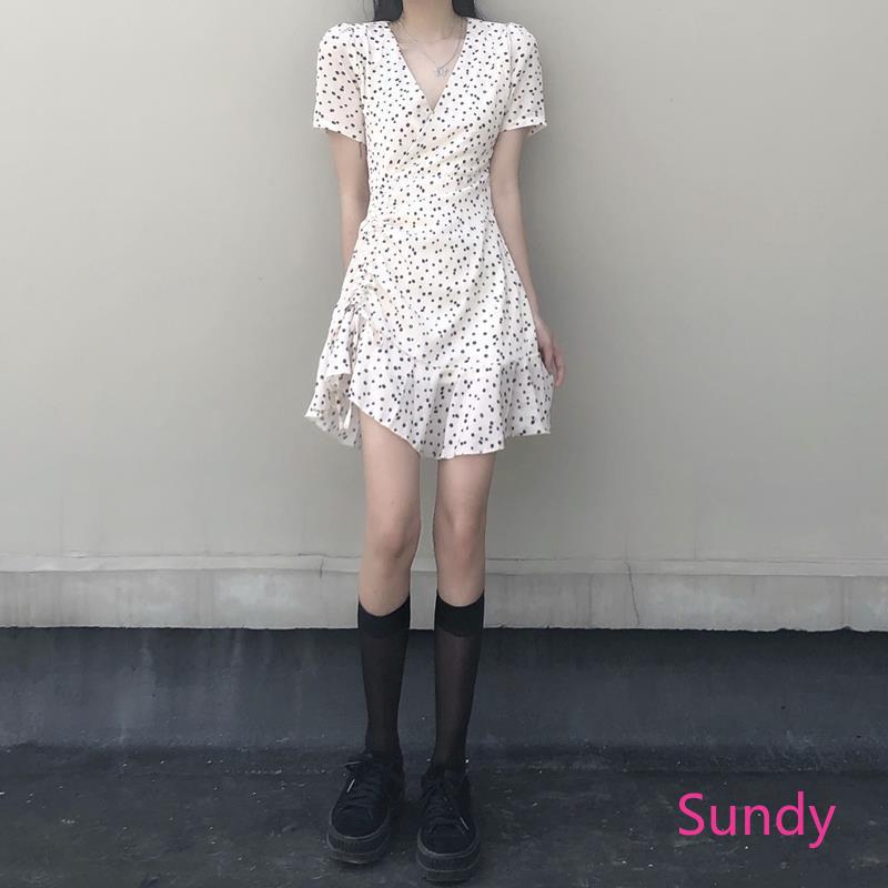 Đầm Tay Ngắn Cổ Chữ V Hoạ Tiết Hoa Xinh Với Dây Rút Bắt Mắt Cho Phái Nữ