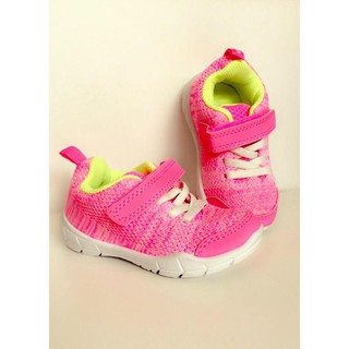 Giày carter's xuất dư cho bé