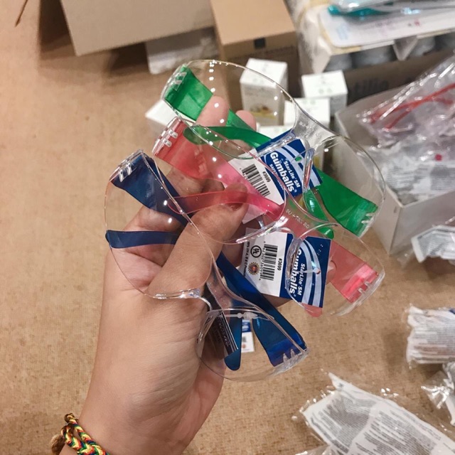 Kính chống bụi Gateway cho bé