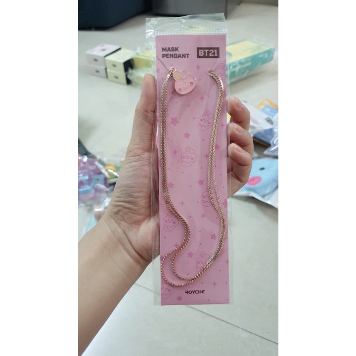 DÂY ĐEO KHẨU TRANG BT21 MASK PENDANT MÀU GOLD Beens Company
