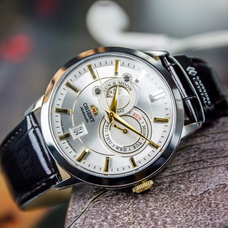 Đồng hồ cơ nam Orient FET0P004W0 Sun and Moon, mặt kính Sapphire chống xước, chống nước 3 ATM, dây da cao cấp chính hãng