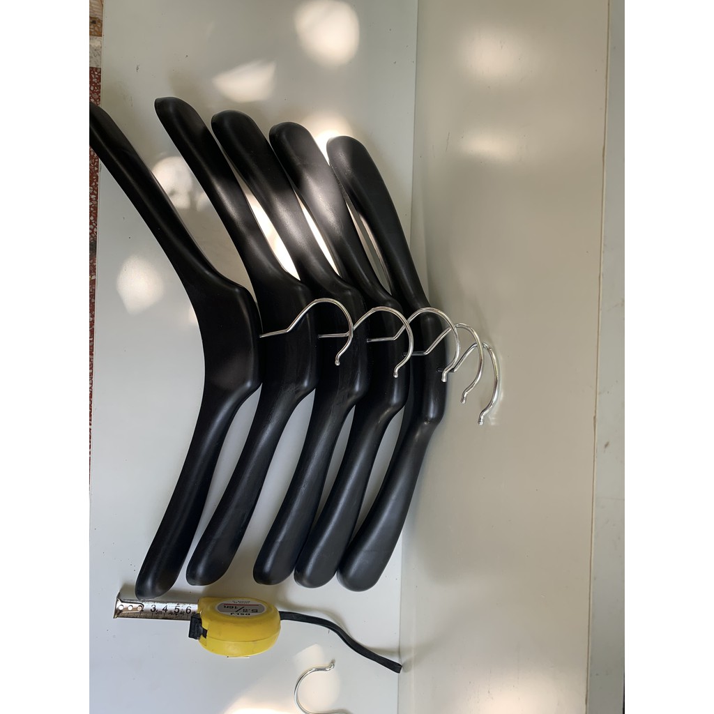 Móc quần áo nhựa nam cao cấp dùng treo áo sơ mi,áo vest,áo thun,áo len,vai áo dài 44cm dùng cho shop thời trang,gia đình