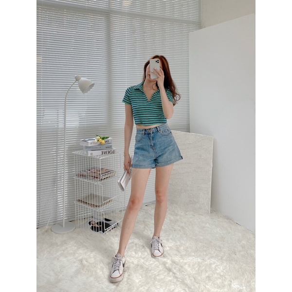 Croptop nữ thiết kế polo cổ V chất thun gân MIEU - JJN14