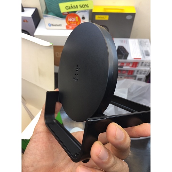 Sạc nhanh không dây Quick Charge 3.0 Belkin STAND chuẩn Qi (đế tròn)
